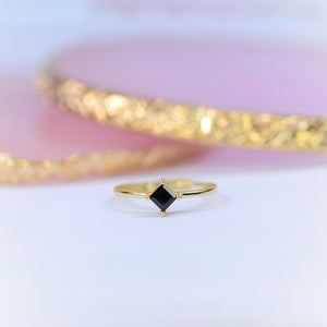 Calie Spinel Ring