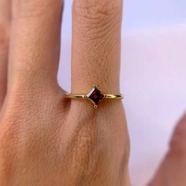 Calie Garnet Ring