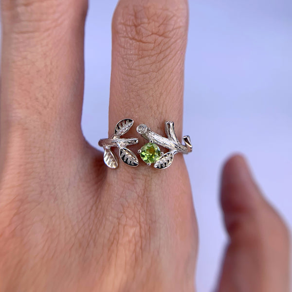 Artemis Peridot Ring