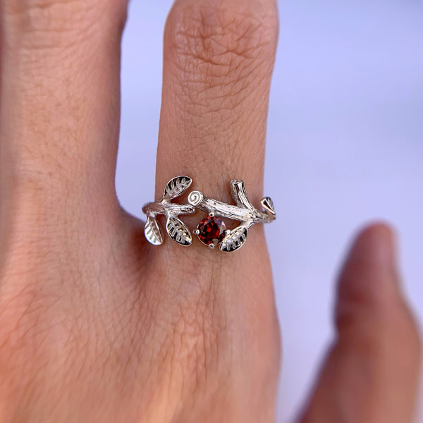 Artemis Garnet Ring